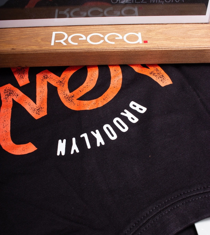 T-shirt męski czarny z printem 100% bawełna Recea - 2990